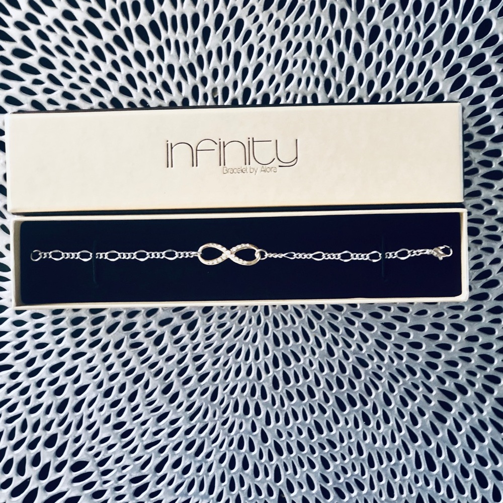 Infinity Bracelet by Alora